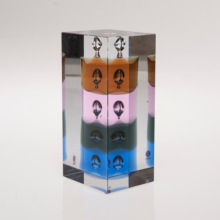 OIVA TOIKKA, GLASKUB, signerad O. Toikka Nuutajärvi.