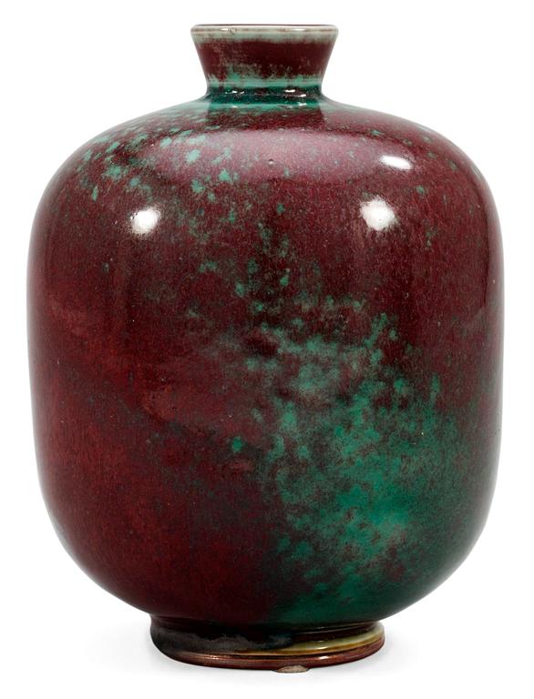 A Berndt Friberg stoneware vase, Gustavsberg studio 1976.