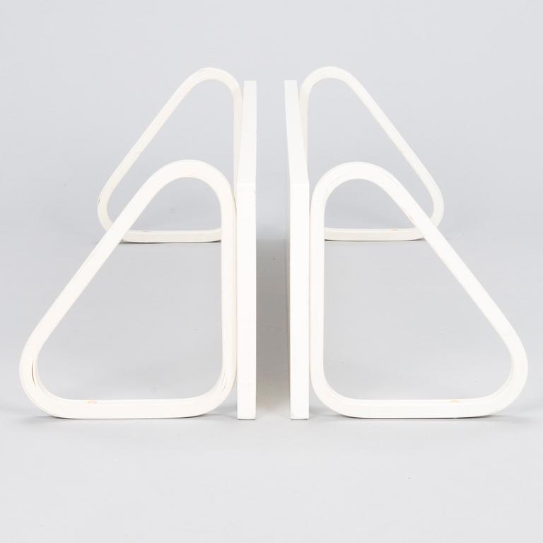 ALVAR AALTO,  Two late 20th century shelves for Artek.