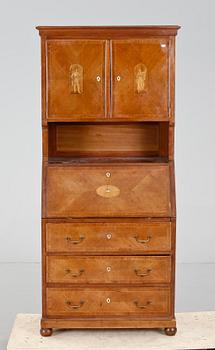 SKRIVSKÅP, empirestil, 1900-talets första hälft.