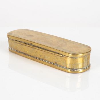 A dutch engraved brass snuffbox, 18th century.