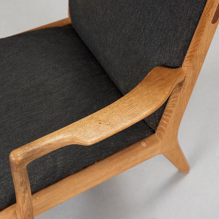 Hans J. Wegner, A pair of oak 'AP16' armchairs, AP-stolen, Denmark 1950-60's.