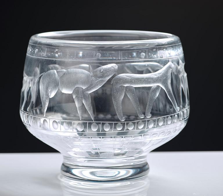 Erik Höglund, an engraved glass bowl, Boda, Sweden 1950's.