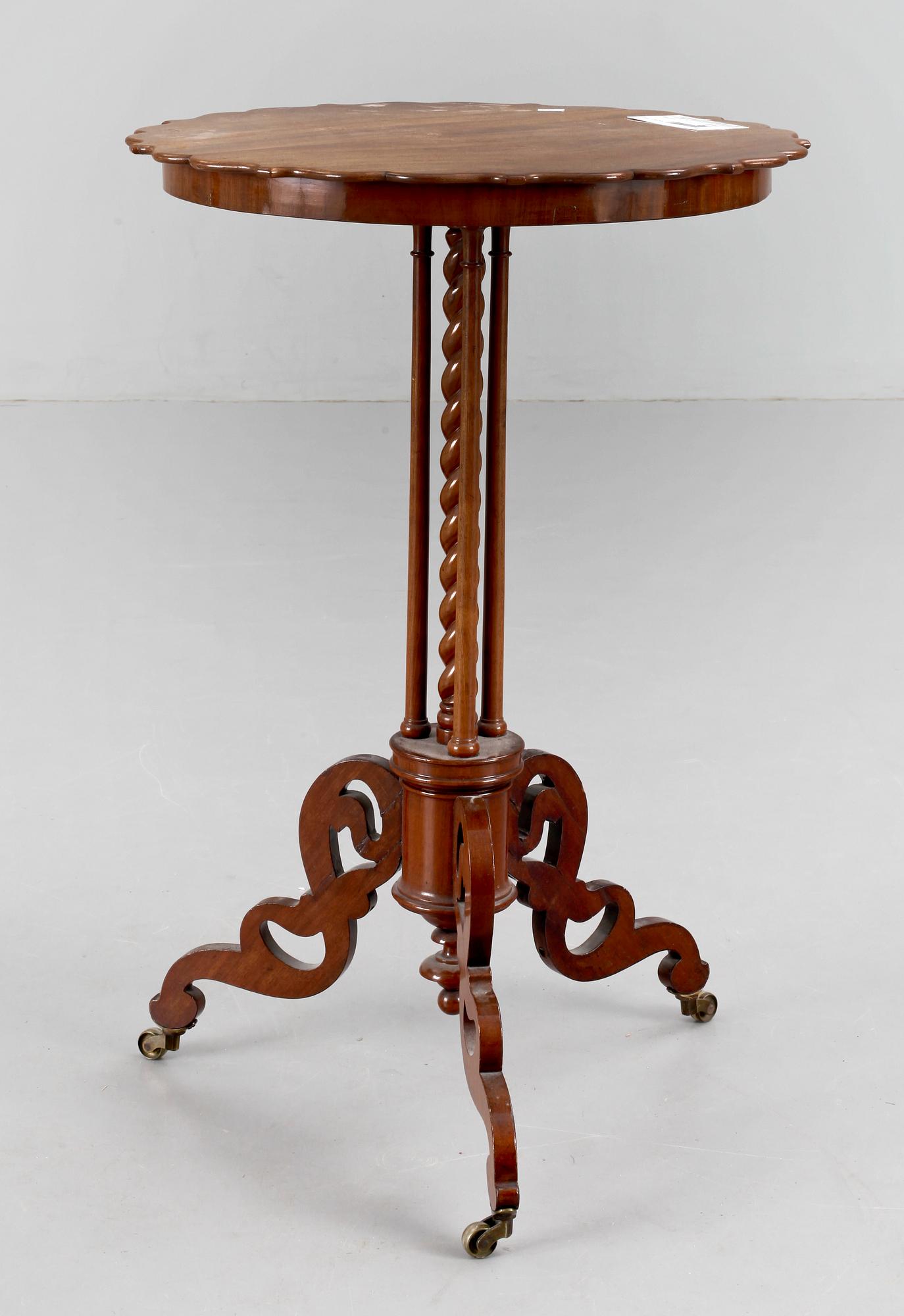 FÄLLBORD, nyrokoko, 1800-talets andra hälft.