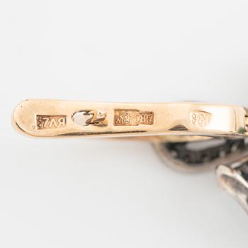 Örhängen ett par emalj/silver och 14K guld med vita stenar.