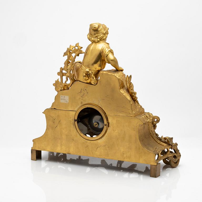 Table pendulum clock, Rococo style, early 20th century.
