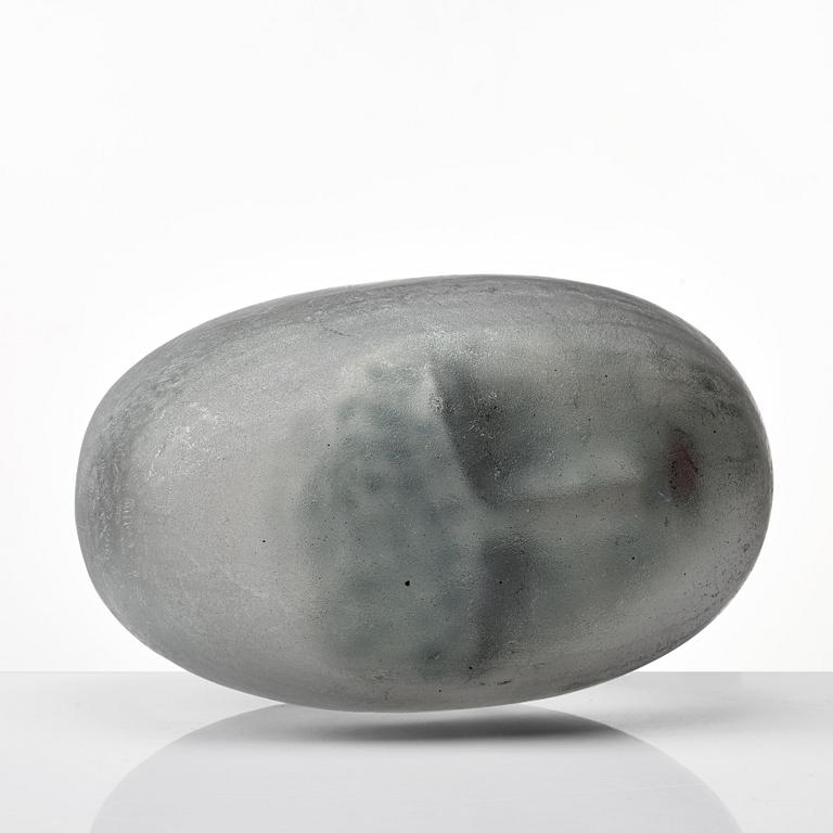 Bertil Vallien, skulptur, vilande huvud, "Resting head", Kosta Boda, unik.