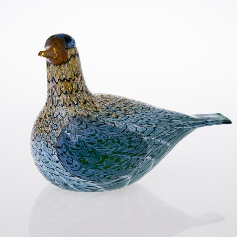 A glass bird, signed Oiva Toikka, Nuutajärvi Notsjö, 1537/2000.