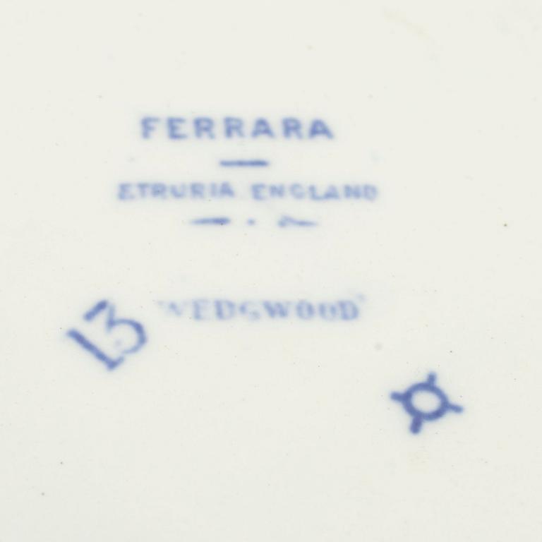 POTTA samt KANNA, porslin, Wedgwood "Ferrara", 1900-talets första hälft.