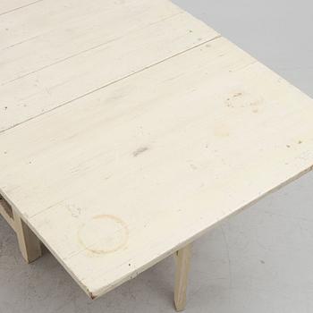 Drop-leaf table, 19th century.