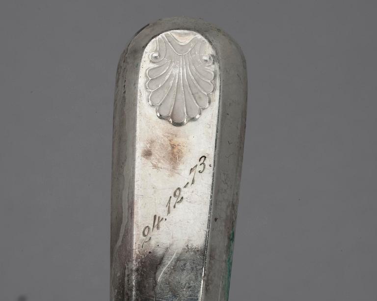 12 KNIVAR + SALLADSBESTICK, 830 silver, Kultakeskus 1973 / 79.