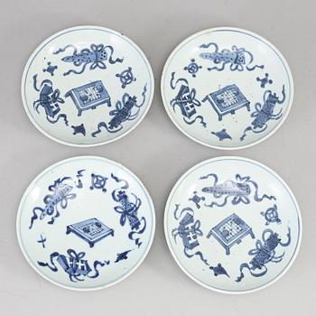 A group of four blue and white dishes, Tianqi/Chongzhen, 17th Century.