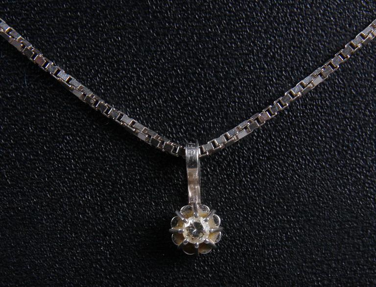 SMYCKESET, 3 delar, vitguld och diamanter. 1900-talets andra hälft. Totalvikt 6,6 g.