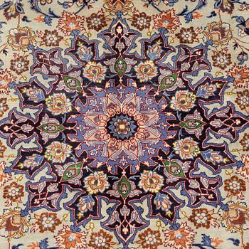 A Keshan carpet, c. 393 x 290 cm.