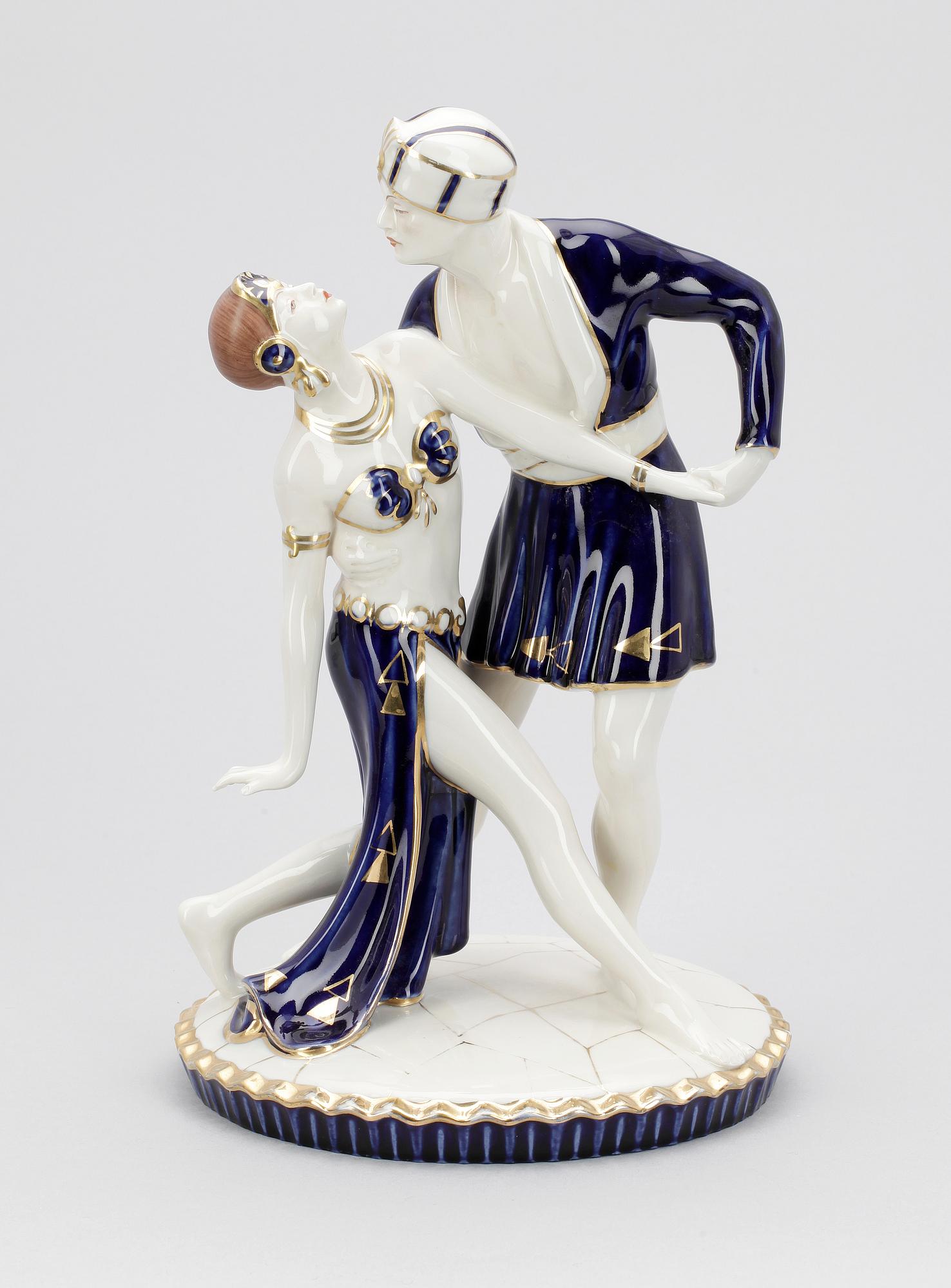 FIGURIN, porslin, Royal Dux Bohemia.