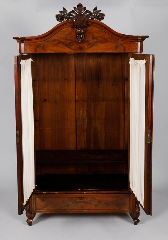 VITRINSKÅP, nyrokoko, sent 1800-tal.