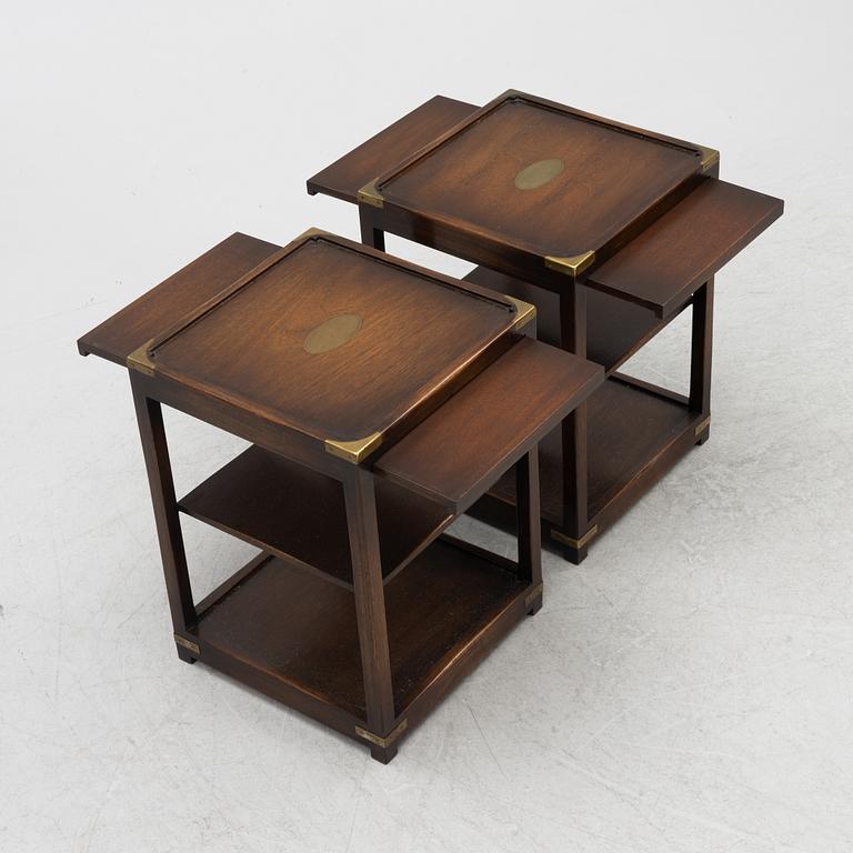 Sängbord, ett par, engelsk stil, 900-talets andra hälft.