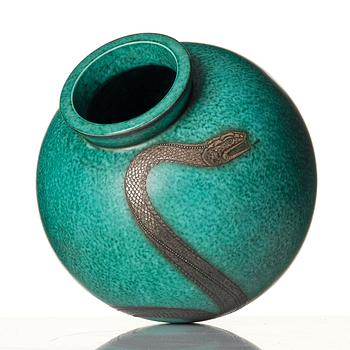 Wilhelm Kåge, an "Argenta" stoneware vase, Gustavsberg, Sweden, 1939, model no. 1042.