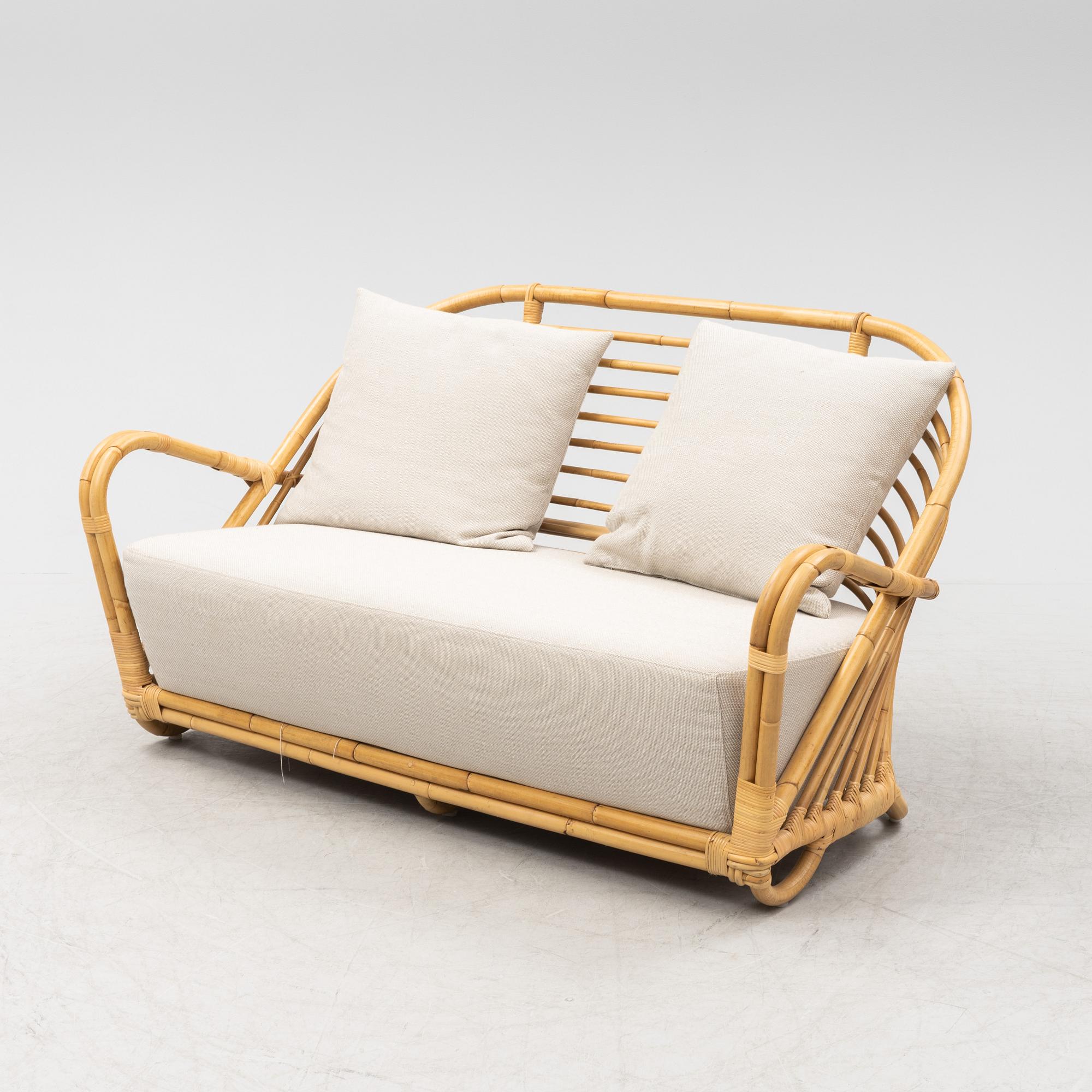 Arne Jacobsen, soffa, "Charlottenborg", ur kollektionen "ICONS", Sika Design, Danmark.