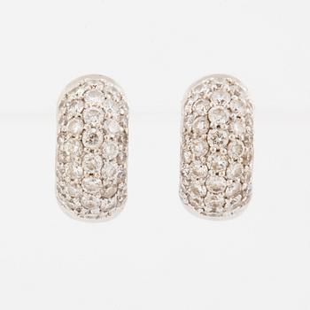 Pair of brilliant-cut diamond earrings, pavésetting, total ca 1.16 ct.