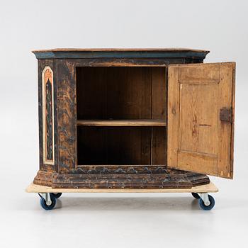 A Swedish folk art cupboard from Hälsingland, early 19th century.