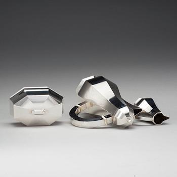 A Wiwen Nilsson three pieces of sterling coffee service, Lund 1946 and 1953.