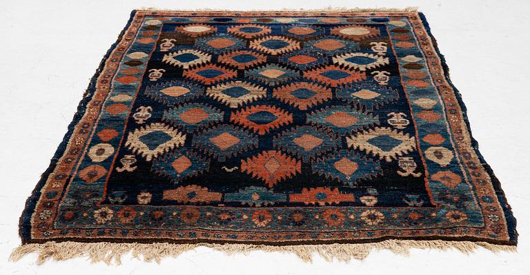Matta, orientalisk, antik, ca 195 x 130 cm.