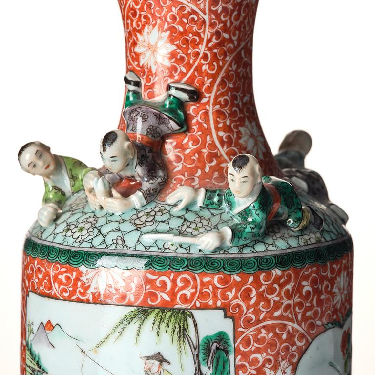 A Chinese porcelain vase, made in to a lamp, Qing dynasty.