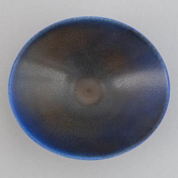 Berndt Friberg, a set of two stoneware bowls, Gustavsbergs studio 1952 and 1962.