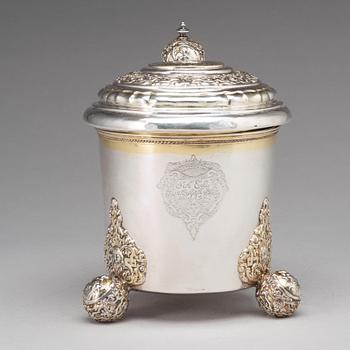 A Swedish late Baroque 18th century parcel-gilt silver tankard, mark of Niclas Fernlöf, Karlstad 1742.