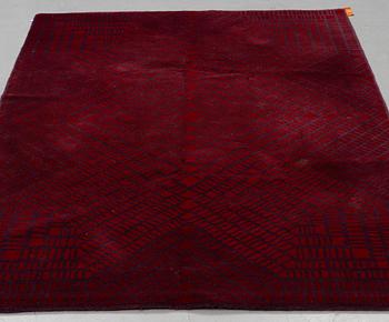 Carpet, machine made knotted pile, ca 239 x 169 cm, 1960's.