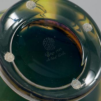An Astrid Gate glass vase, Orrefors 1989.