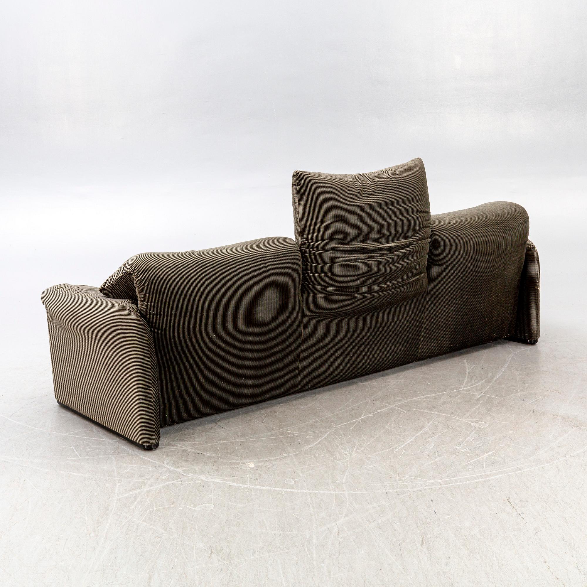 Vico Magistretti, sofa, "Maralunga" for Cassina designed in 1973.
