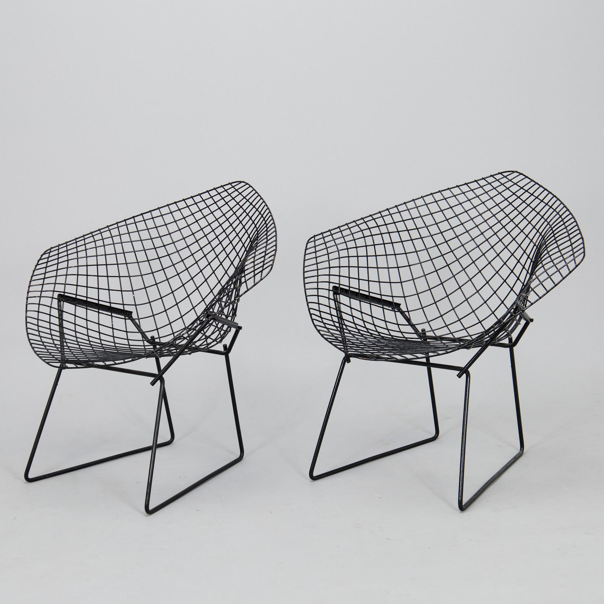 Harry Bertoia, stolar, ett par, "Diamond chair", tidigt 1960-tal.