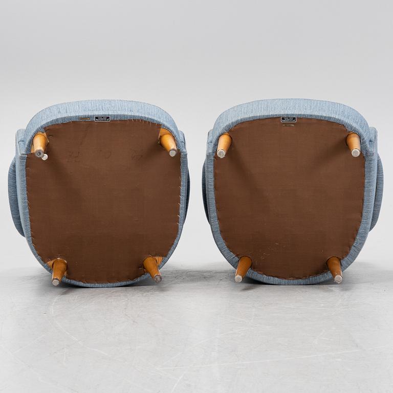 Carl Malmsten, a pair of 'Samsas' easy chairs for OH Sjögren, second part of the 20th Century.