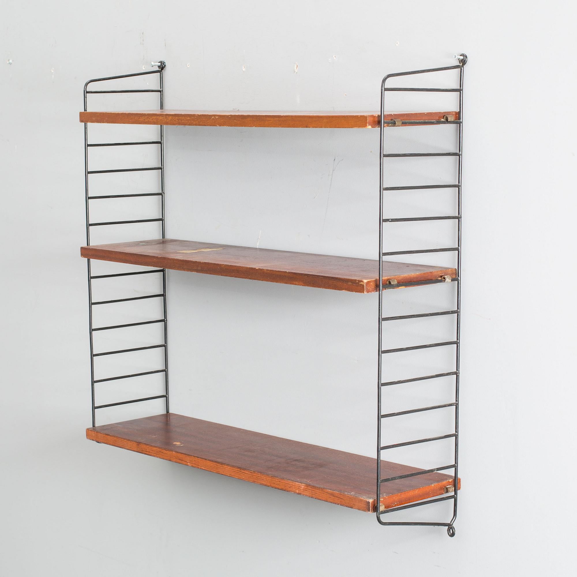 STRINGHYLLA, Formgiven av Nisse Strinning för String Design AB.