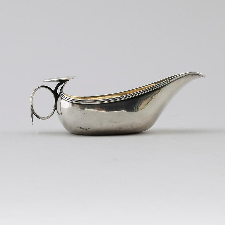 MEDICINKANNA, s k papboat, silver, Johan Petter Grönvall, Stockholm 1817. Vikt ca 69 gram.