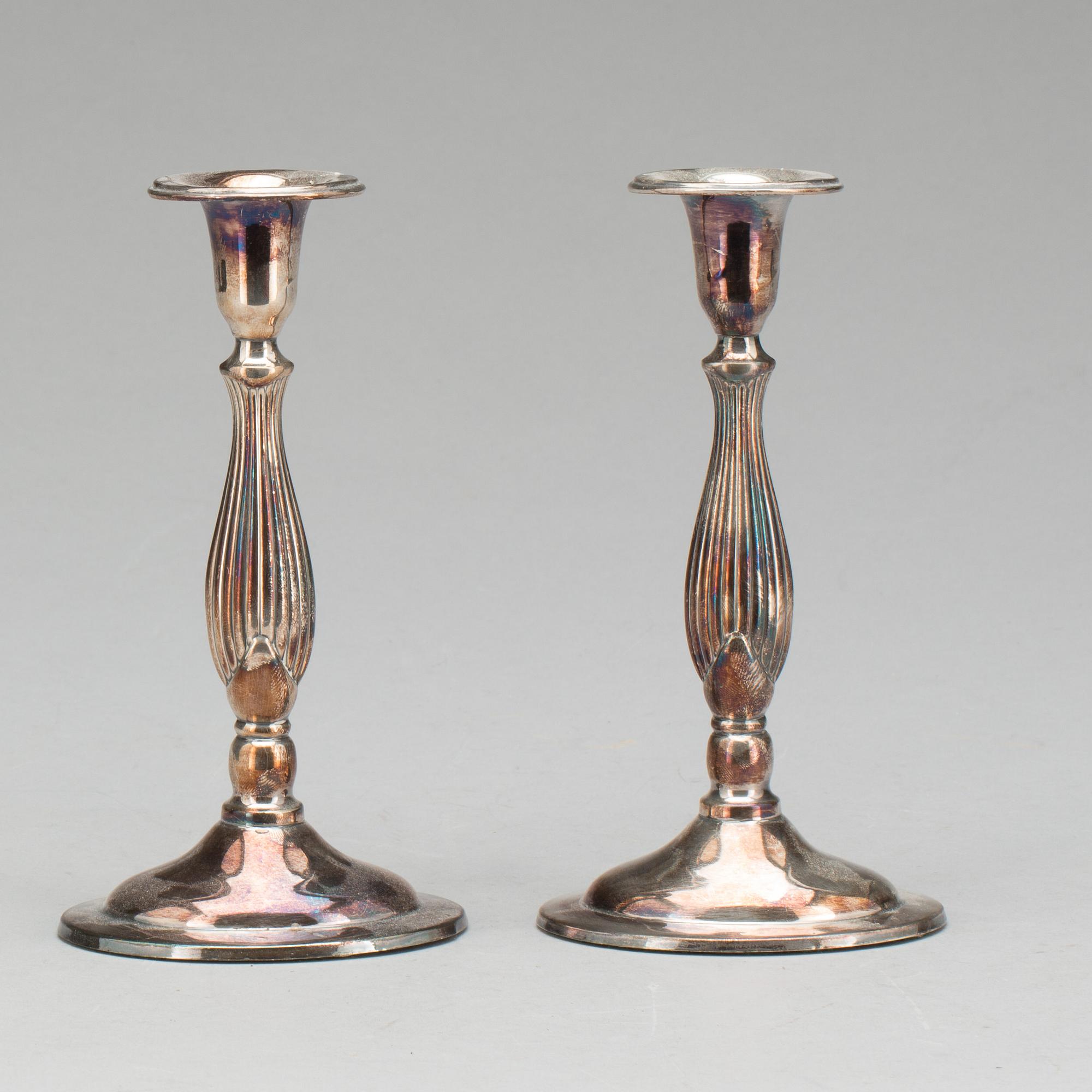 LJUSSTAKAR, ett par, silver 836/1000. Utländska stämplar.