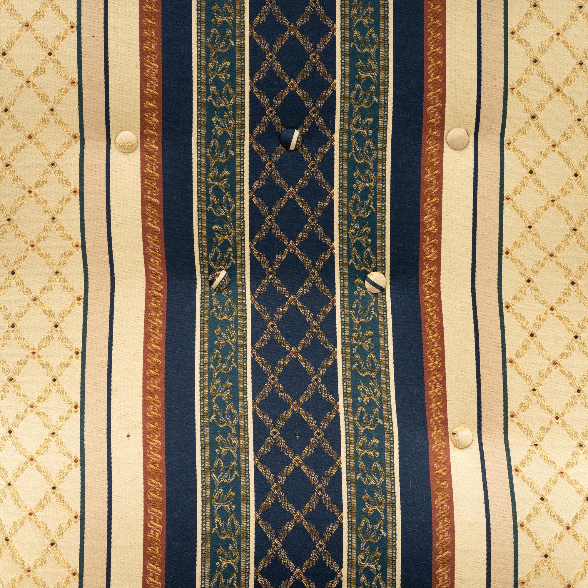 Carl Malmsten, fåtölj, "Farmor", OH Sjögren, 1900-talets andra hälft.