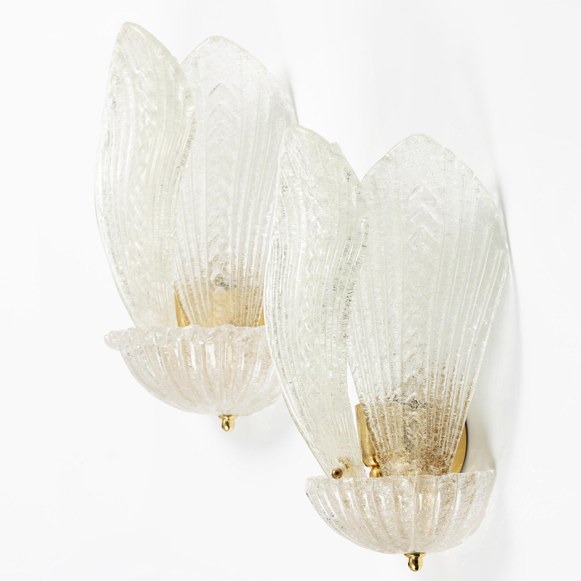 A pair of contemporary wall lamps, Italy.