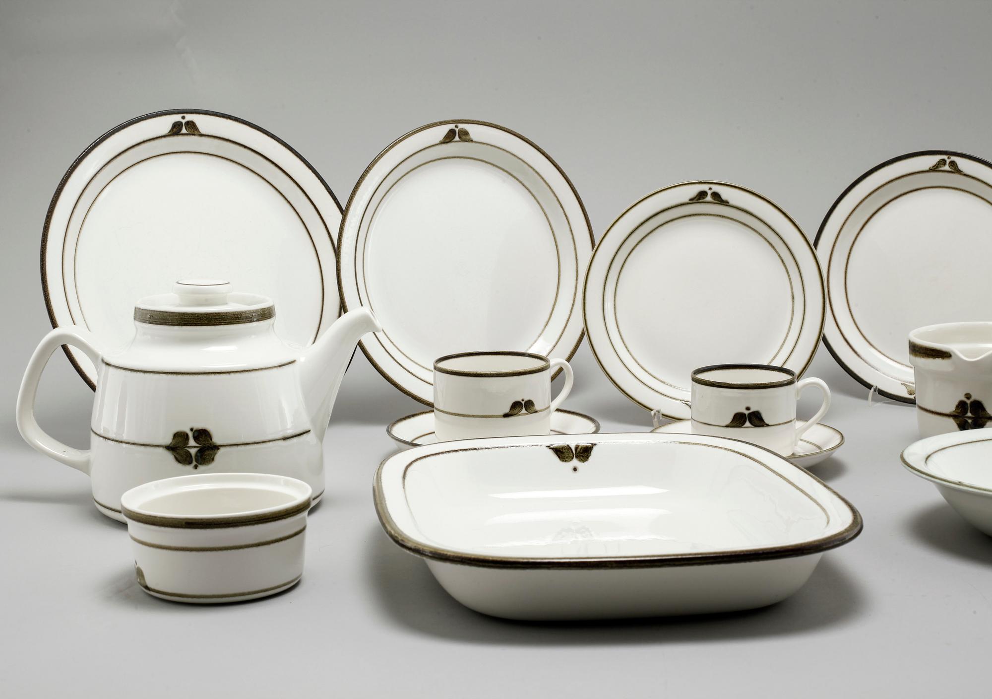 SERVISDELAR, 62 st, porslin, "Nordica", Rörstrand, 1900-talets andra hälft.