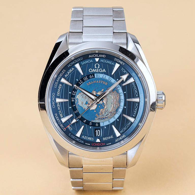 Omega, Seamaster Aqua Terra 150M Co-Axial Master Chronometer GMT Worldtimer, ca 2022.