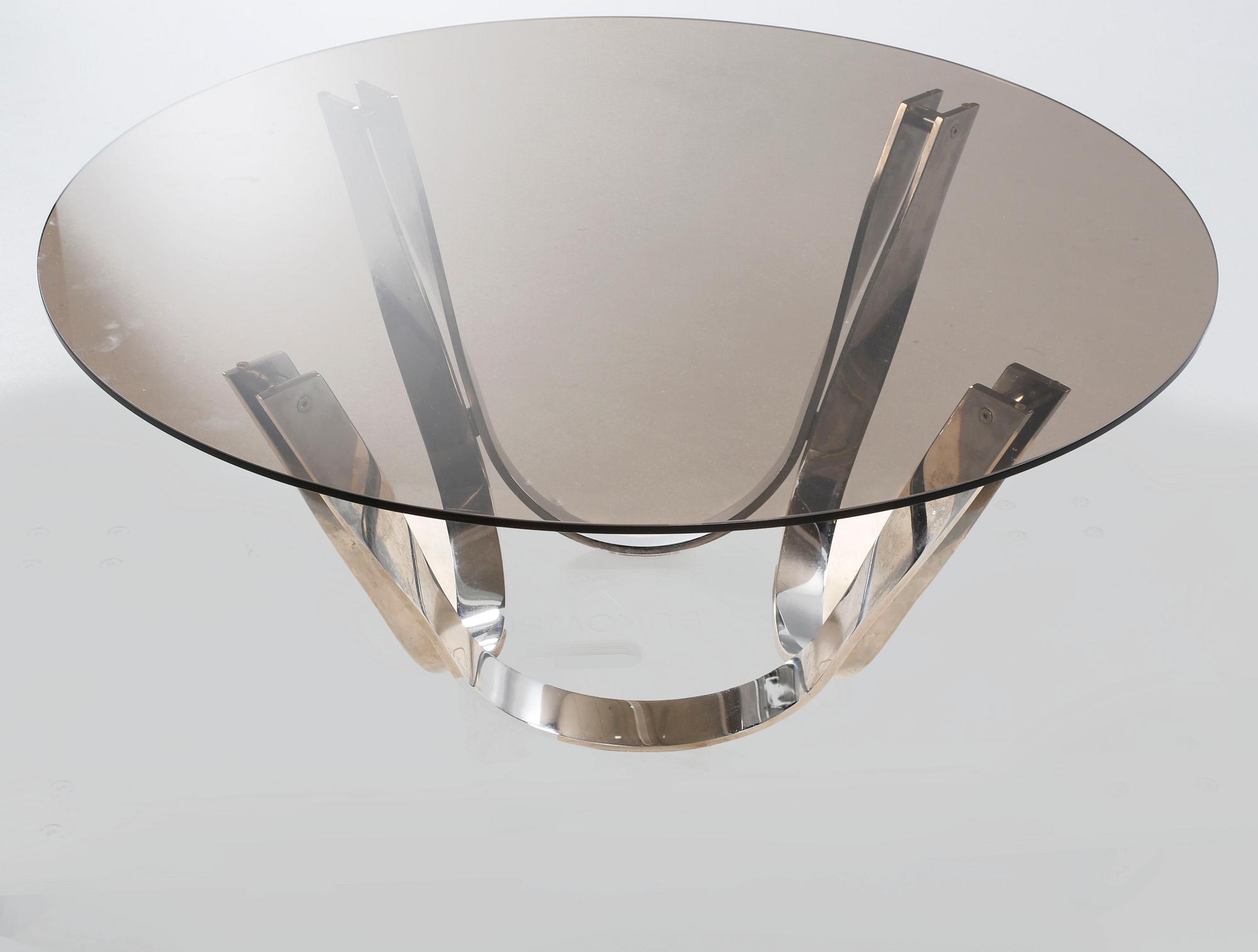 A sofa table from the second half of the 20th century.