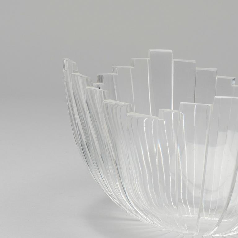 A JAN JOHANSSON ORREFORS EXPO GLASS BOWL, signed.