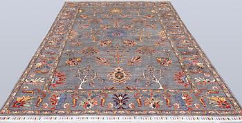 A Ziegler design carpet, approx. 318 x 202 cm.
