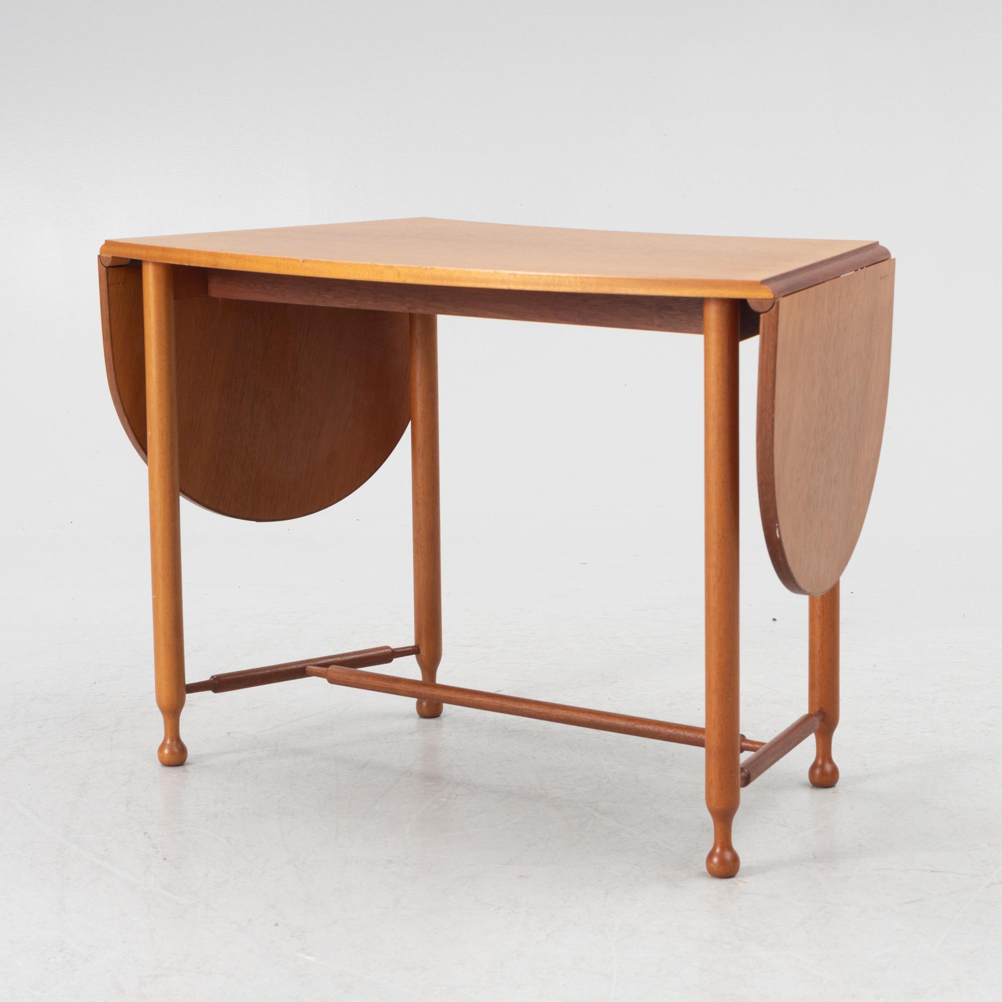 Josef Frank, drop-leaf table, model 1333, Svenskt Tenn.