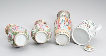 VASER, 3 st (2+1) samt TEKANNA, porslin, Kanton, Kina, 1800-tal.