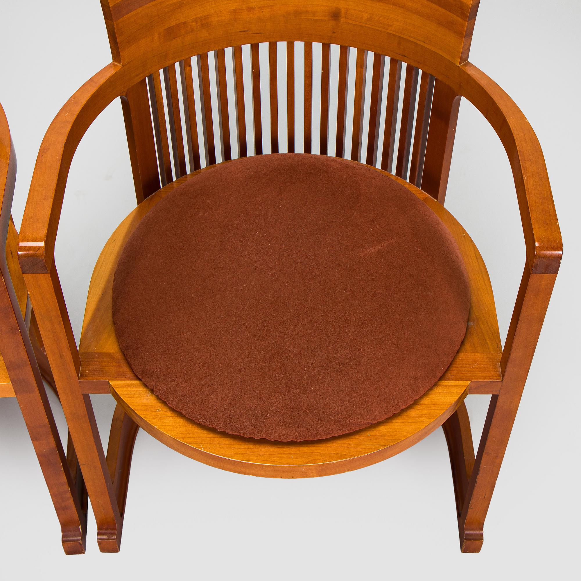 Frank Lloyd Wright, käsinojatuoleja, 4 kpl, mallinumero 606, ”Barrel”, Cassina.