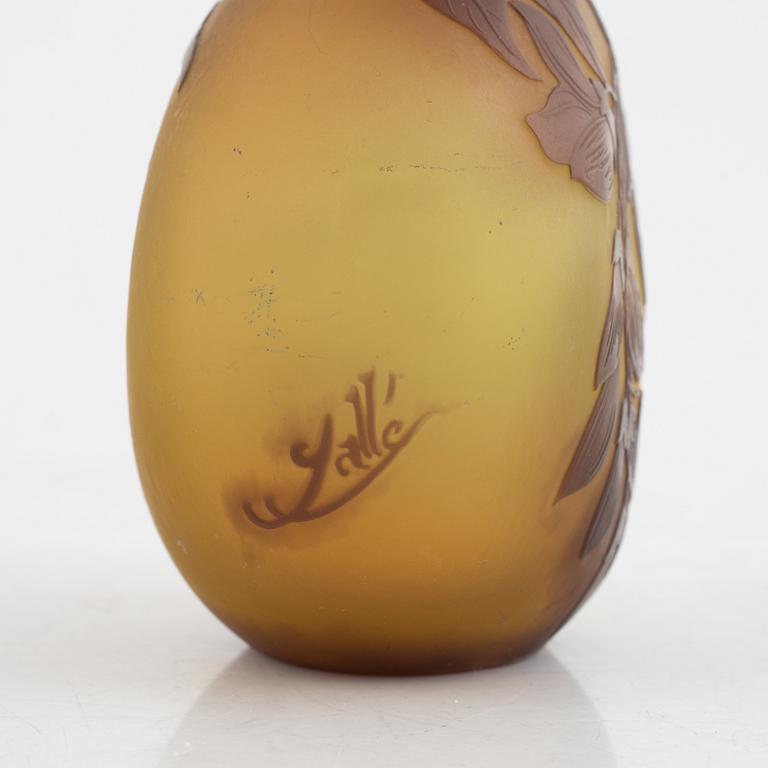 Emile Gallé, a cameo glass vase, Art Nouveau, Nancy, France, around 1900.