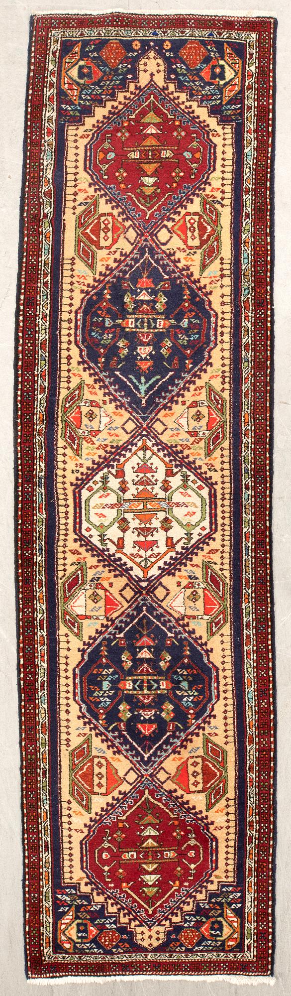 Gallerimatta, Sarab, 330 x 85 cm.